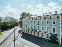 폴로니아 라치부시  호텔