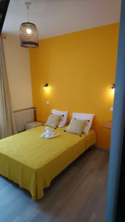 CAFE DE PARIS Отели в г. Сиврак-ан-Медок