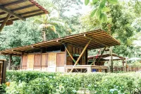 La Martina ecolodge Hoteles cerca de Nuquí