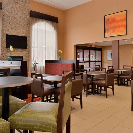 Comfort Inn & Suites Sharonville - Cincinnati North