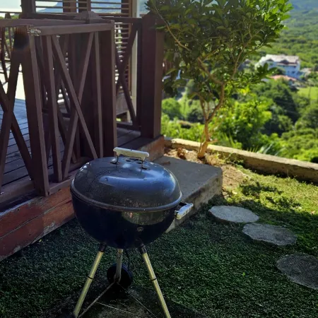 Charming Cottage Located In Cap Estate - Orchid Cottage 1 Bedroom Home by RedAwning