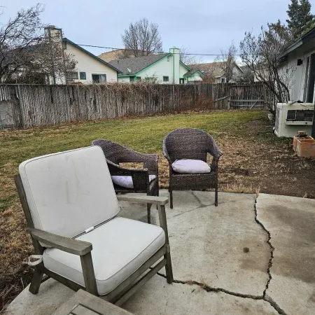 Cozy Family Haven in Sparks - Pet Friendly - Fenced Yard