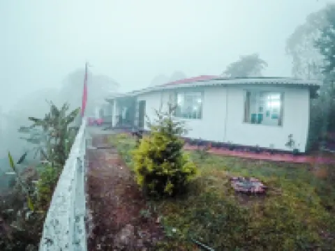 Denzong House & Restaurant