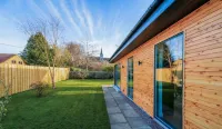 Blythewood Aberdeenshire Luxury Lodge with Hot Tub Hotels near The Maiden Stone