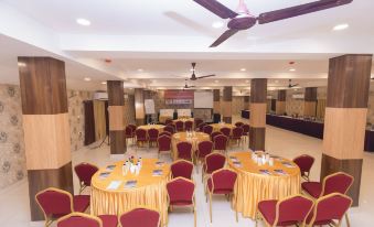 Rosewood Luxury Hotel