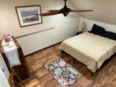 Spacious 4-bedroom Historic house with WiFi in heart of Detroit/Free Parking! Hôtels à proximité de la Detroit Station
