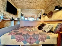 Pet Friendly Fully Fenced Cozy Casita Near Sedona!