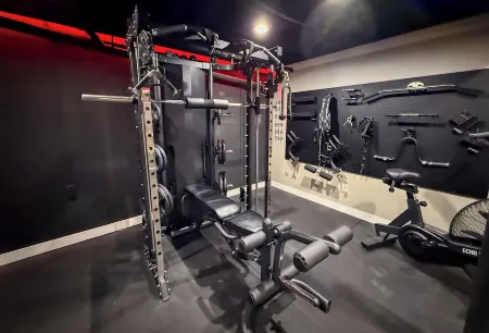 Modern Ranch in Hubbard with arcade, game room, gym, sauna & MORE!