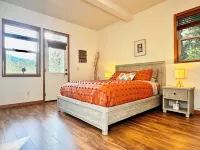 Fireplace, View, Secluded, EV Charger & Fenced Area for Pets Hotels in der Nähe von Mount Hood National Forest