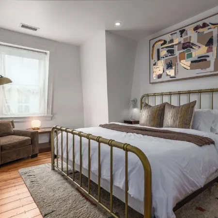 Spacious, Sleek, and Luxurious two-bedroom in Historic Westside of Providence