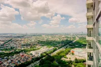 Spacious and Elegant 2Br at 35Th Floor Hillcrest House Apartment Hotel a Cibodas