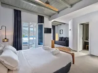 Parian Village Beach Hotel - Adults Only - 3 tähden