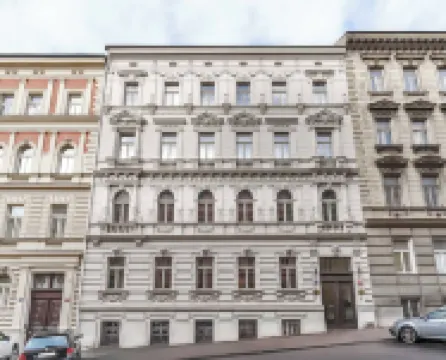 limehome Prague Halkova