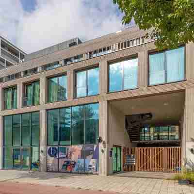 Bens the Highdocks Hotel Exterior