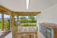 선셋 사이트 워터프론트, 바베큐, 파이어 핏, 돌핀