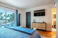 Desert Skies - Beautiful private Tucson home with great mountain views &  pool Hotels in Tanque Verde