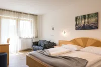 Garni Schorneck Hotel in zona Cron4 Hallenbad & Sauna Bruneck