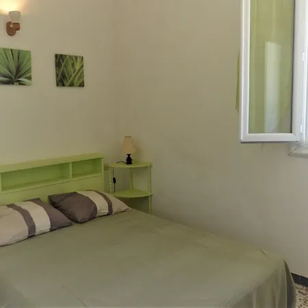 Large Air-Conditioned Apartment on a Breeding Estate. Exceptional Panorama.