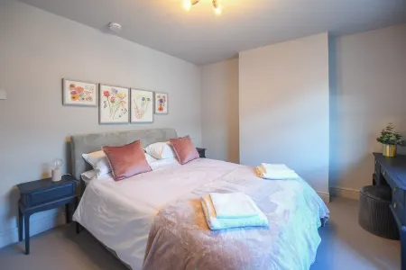 Delightful 1 Bedroom Seaside Cottage Отели рядом с достопримечательностью «Sea Lark Studio»