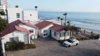 Private Villa w/ nice sandy beach for Surf, Relax or Enjoy!