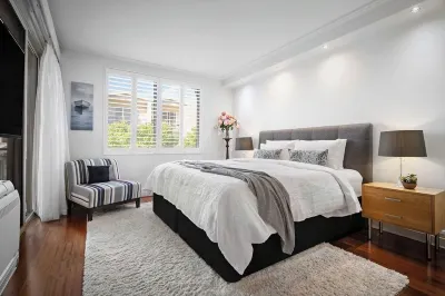 Luxury apartment with spectacular bay views Hotels near Albert Park Grand Prix Circuit