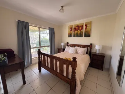 Allusion Farmstay & Vineyard- Unit Cab Sav - Pets negotiable