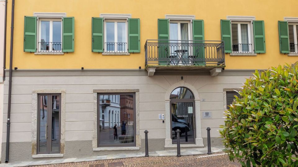 Arona Palace