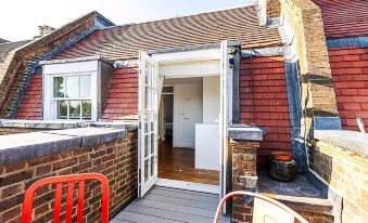 Charming Loft in Islington - Stunning View!