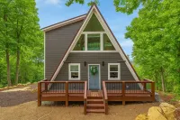 Modern A-Frame Cabin - Brand New Construction - Stunning Sunset & Mountain Views - Mountain view