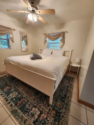 The Cottage at Hubbard Lake Hotels in Hubbard Lake