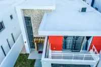 Entire Luxurious Smart Home with Private Pool