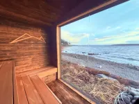Coastal Storm Watching Retreat, Pet Friendly, Sauna (ADD-on) Hot Tub & Fireplace Hotel a qathet