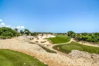 Lovely Marina view sanitized apt w/ private terrace & shared pool