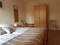 Apartment in a quiet central location in the country