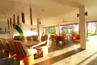 Breathtaking Siargao Island Villa for Groups: Ocean Views & B'Fast Incl.