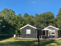 Attractive Holiday Home with Whirlpool near Hadsund - Wifi