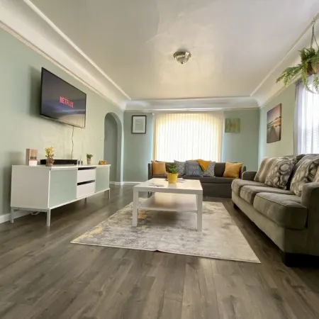 Napa SF near all popular locations! PET FRIENDLY. King Bed Near Wine Country