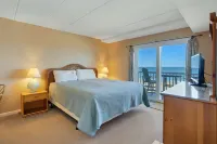 Enjoy your magnificent ocean views from your huge balcony! - Hot Tub