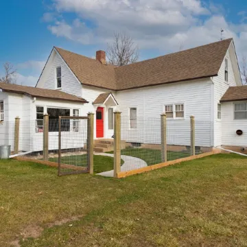 Swisher Farmhouse @ Granny Flats