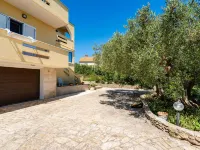 Apartment for 4 Persons, by the Sea and with Beautiful View Hotels in Kali