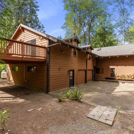 Huge Mountain Chalet - Gourmet Chefs Kitchen - Pool - One Block From Sandy River
