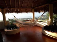 Beautiful Tropical House with Ocean VIEWS!