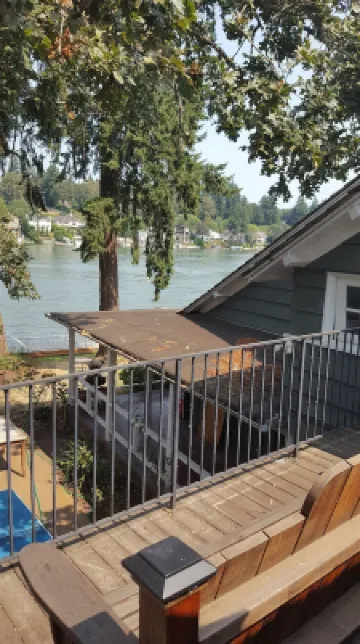 OSWEGO LAKEFRONT STUDIO