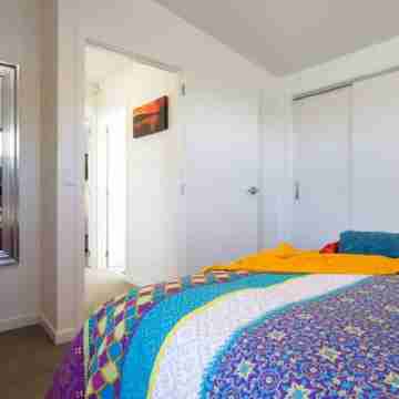 Shotover Gold Apartment central to ski fields - underfloor heating Rooms