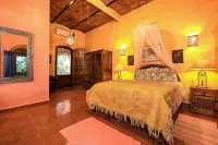 Beautiful, Spanish, Air-Conditioned Hacienda with Enchanting Courtyard and Pool