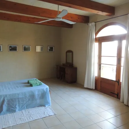 Beautifully Farmhouse with Private Pool