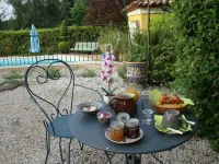 Country cottage fully furnished, in private property, quiet.