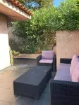 Semi-detached house with swimming pool