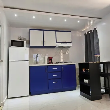 Nala's Studio 7 in Delightful Mayagüez with AC, WiFi, Free Parking.