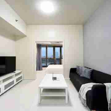 KL Tower - Nicely Furnished 1BR near Greenbelt Mall Makati City Rooms